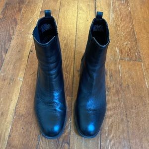 Kenneth Cole Salt Chelsea Boot Sz 10